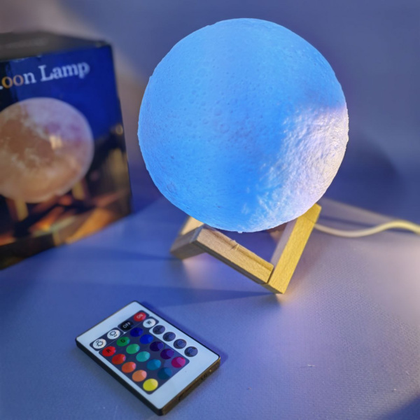 Лампа – ночник Moon Lamp Humidifier с пультом управления / Луна объемная